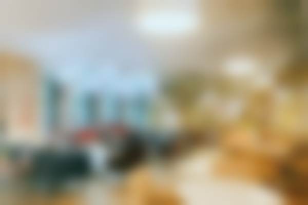 二、何军 医生简介