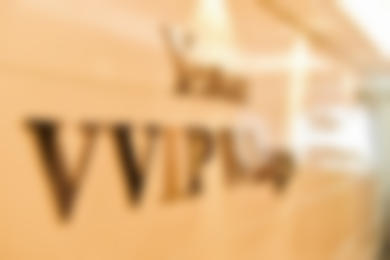 上海艺星医疗美容医院（长宁院）的李荣权医生怎么样？学历经验双优打造口腔之美 