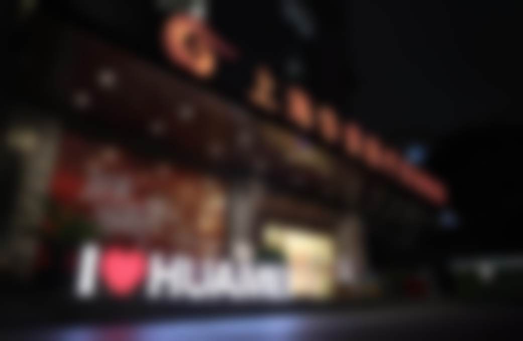 浦东新区曹小曼主攻项目是什么？揭秘其在隆胸与自体脂肪填充领域的专长 