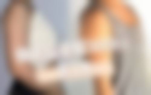 一、双眼皮鼻子拆线后碰水的时间原则