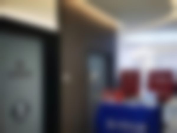 五、限时优惠：种植牙原价12800元-优惠价6800元
